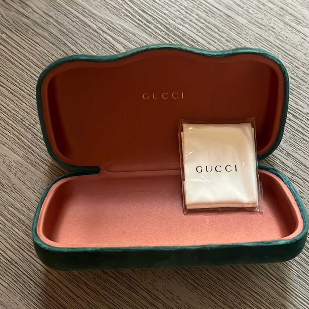 NWOB Gucci sunglasses case